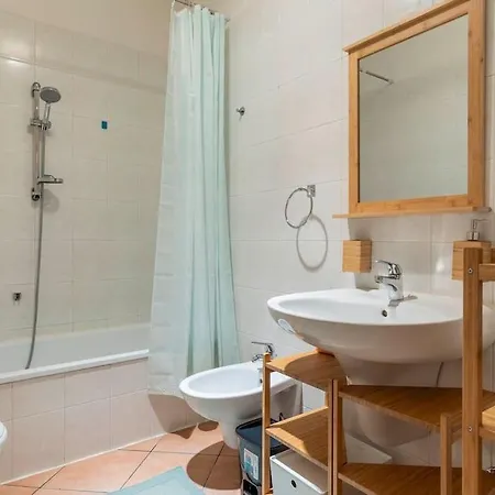 Apartment Free Parking & Free Wifi- Near Historic Center & Pet Friendly *